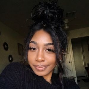 Meet your Posher, Lindsey